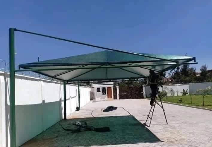 Cantilever car shade installation — project photo 7